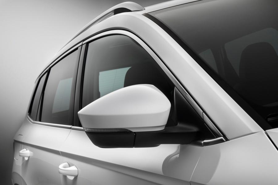 Детали экстерьера Skoda Karoq 4x4 2017 года  (WW) (фото 7 из 40)